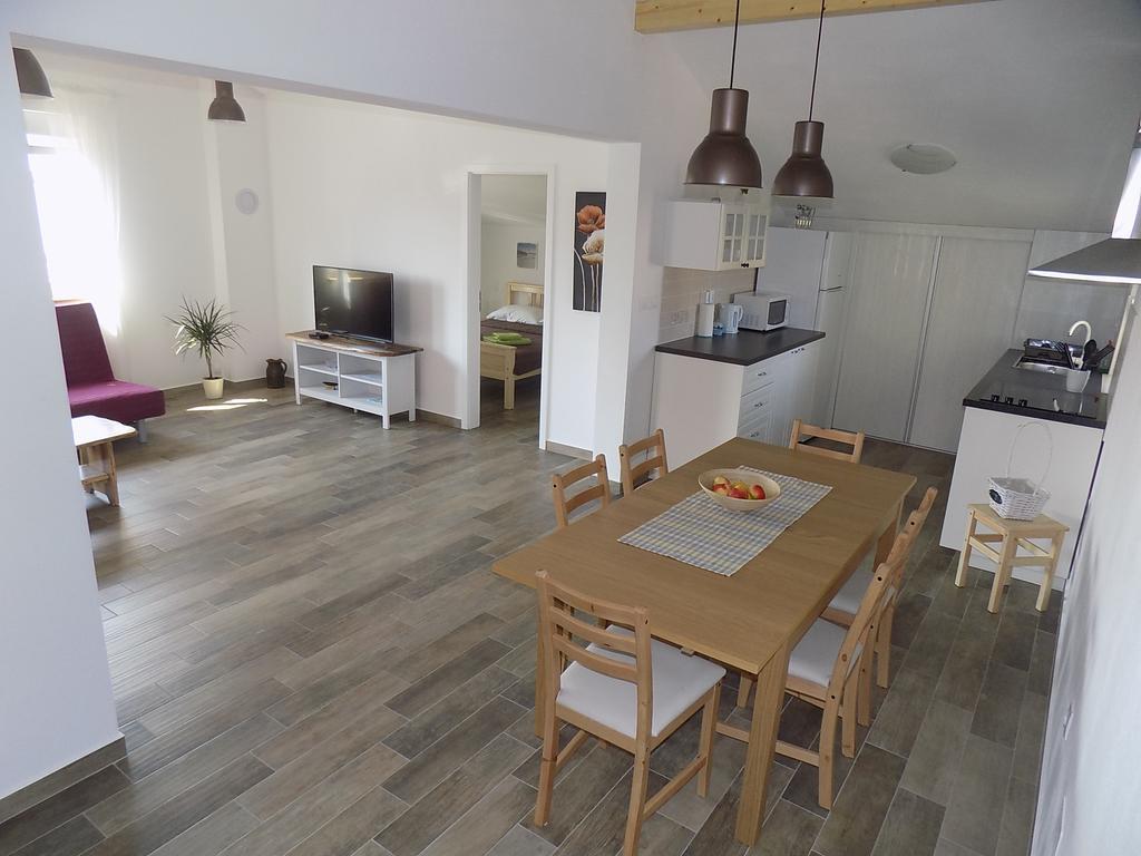 Apartment Thea プーラ エクステリア 写真